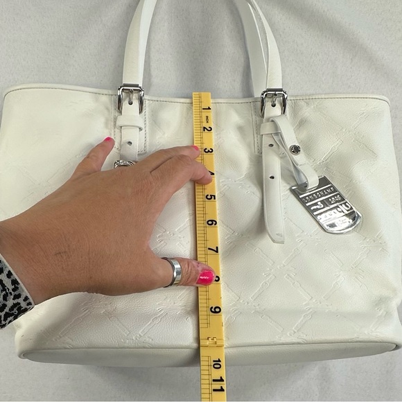 Longchamp • LM Cuir Embossed Logo Metal Luggage Tag White Double Shoulder RARE - Picture 13 of 14